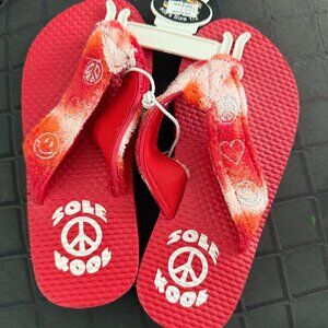 FLIP FLOP BY SOLE KOOL IN RED IN  A KIDS SIZE 1-2